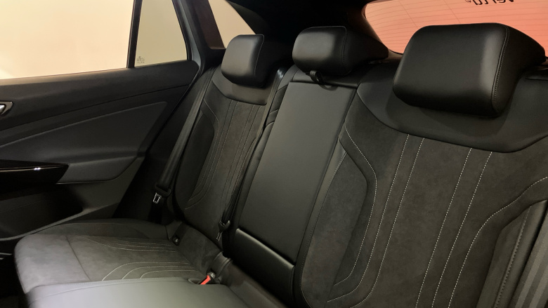 Volkswagen ID.4 210kW Black Edition Pro 77kWh 5dr Auto Electric Estate